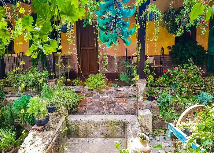Hotel Eterna Primavera Antigua